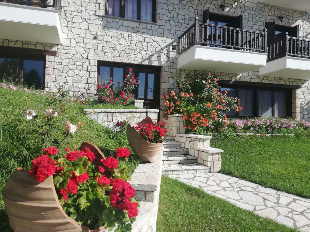 Ξενοδοχείο Μαγκιωση Neraidochori Ngoại thất bức ảnh